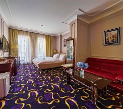 Делюкс с балконом в The Rooms Boutique Hotel