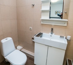 21 - Двухместный номер с балконом и боковым видом на море в Азов Инн