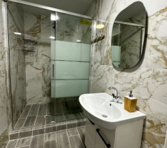 Гостевой коттедж в Grizzly house