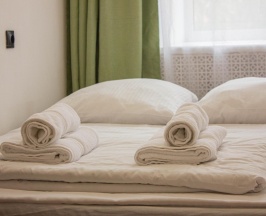 2-местная комната стандарт с 1 двуспальной кроватью в Simple Seasons Rooms (Симпл Сизонс Румс)