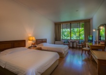 Номер Superior с красивым видом из окна в Sailom Hotel Hua Hin