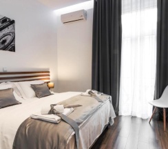 Двухместный номер Standard с балконом двуспальная кровать в Prima Luxury Rooms