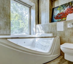 Signature Jacuzzi Suite в WineWood Moscow