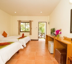 Трёхместный номер Standard в Good View Resort