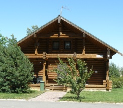 Коттедж с балконом и с красивым видом из окна в Поплавок на Ахтубе