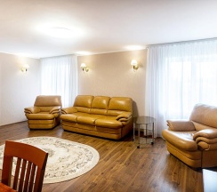 Номер люкс с 1 двуспальной кроватью в Рубин