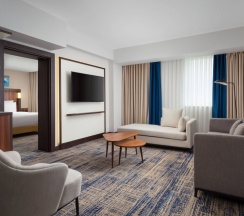 Двухместный люкс Long Stay двуспальная кровать в Courtyard by Marriott Tashkent
