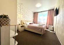 Twin Room/Double Room в Melton Hotel