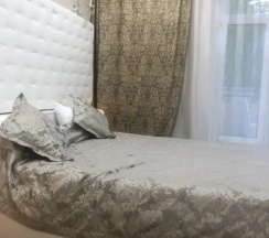 Шестиместный семейный люкс с 2 комнатами с красивым видом из окна в Дворянское гнездо