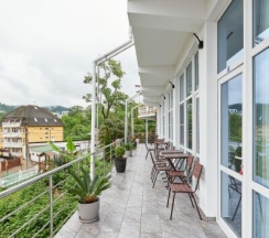 4-местные Апартаменты с кухней 2-комнатные в White House