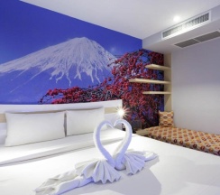 Двухместный номер Deluxe двуспальная кровать в The AIM Patong Hotel