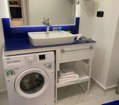 Трёхместный номер Standard с балконом и с видом на море в Апарт-отель MyGeorgia LLC Orbi City