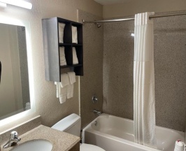 Двухместный номер двуспальная кровать в Super 8 by Wyndham San Antonio Downtown NE