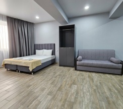 4-местные Апартаменты с кухней в White House