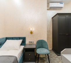 Одноместный номер без окна в Simple Weekend inn hotel