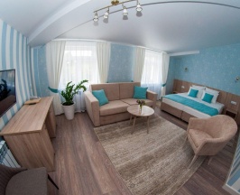 Двухместный Джуниор Сюит с зоной отдыха в Отель на Ваге