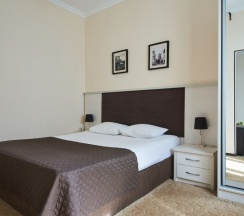 Люкс с 2 комнатами и балконом в Family Park Hotel