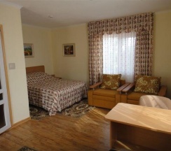 Номер улучшенный семейный с 1 двуспальной кроватью в Villa Victoria