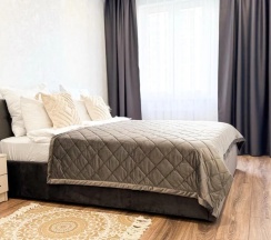 Апартаменты с балконом в Апартаменты Like Home на Земнухова 2