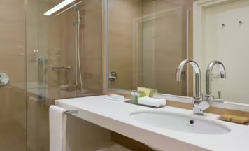 Семейный номер смежный в DoubleTree by Hilton Moscow-Vnukovo Airport