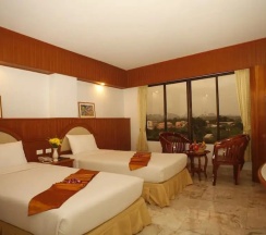Одноместный семейный номер Standard двуспальная кровать в Boonsiam Hotel