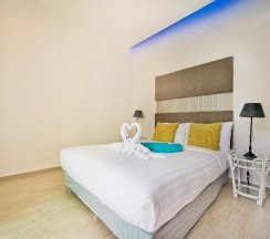 Вилла с 2 комнатами с балконом в Tropicana Pool Villa