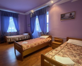 Трёхместный номер Standard с балконом в Эдем