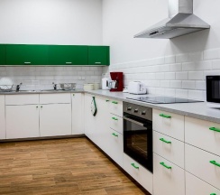 Кровать в общем номере в Inbed Hostel