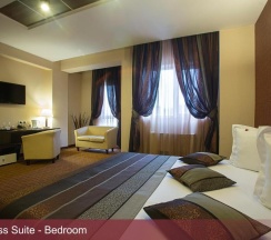 Трёхместные апартаменты Deluxe в Inter Business Bucharest Hotel