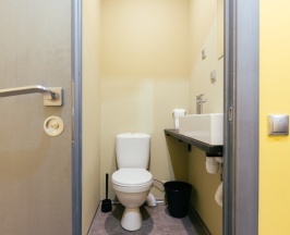 Кровать в четырехместном номере в BookBox