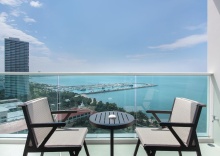 Номер Standard с 2 комнатами с балконом в White Sand Beach Residences Pattaya