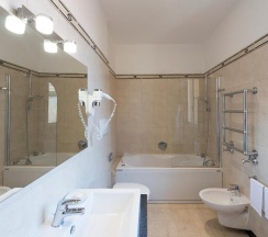 Двухместный номер Superior двуспальная кровать в Phi Hotel Bologna