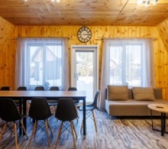 Дом с мангальной зоной в Лесная Сказка