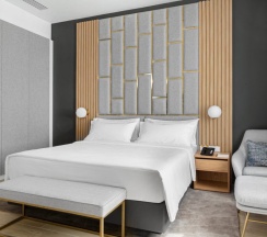 Апартаменты Deluxe с 2 комнатами в The Basilian Minsk, Curio Collection by Hilton