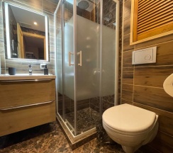 Шале Premium с 2 комнатами с красивым видом из окна в Аврора Country House