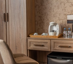 Полулюкс с двуспальной кроватью и диваном в Kravt Sadovaya Hotel