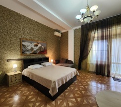 8. Апартамент-студия с террасой в Art Home