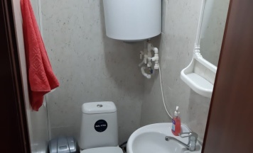 Трехместный номер с двуспальной и односпальной кроватями в Белуха