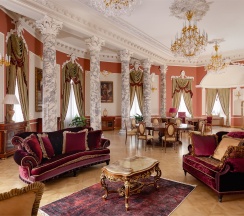 Люкс Императрицы с видом на Невский проспект в Taleon Imperial Hotel