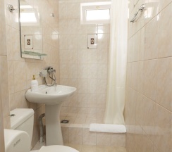 Трёхместный номер "Комфорт" без балкона в Ростов