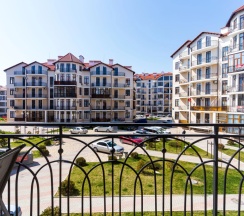 Апартаменты с балконом в LetoApart