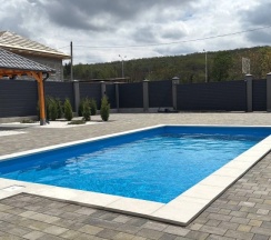 Четырёхместный коттедж в Времена года