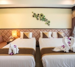 Двухместный номер Deluxe с видом на море двуспальная кровать в Baan Sailom Resort