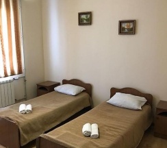 Двухкомнатный семейный в Докса