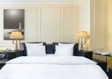 Бизнес в The Rooms Boutique Hotel