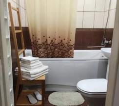 Апартаменты с балконом и с красивым видом из окна в Квартира на 2-м Бульварном Проезде 6