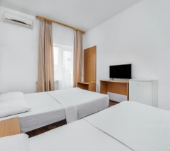 Трёхместный номер Standard c 1 комнатой в Green rent