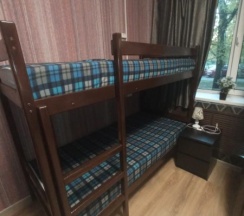 Верхнее место в шестиместном общем номере в Rest