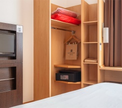 Номер Standard с двуспальной кроватью в ibis Moscow Paveletskaya