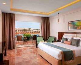 Двухместный номер Deluxe двуспальная кровать в Pickalbatros Royal Moderna Sharm & Aqua Park